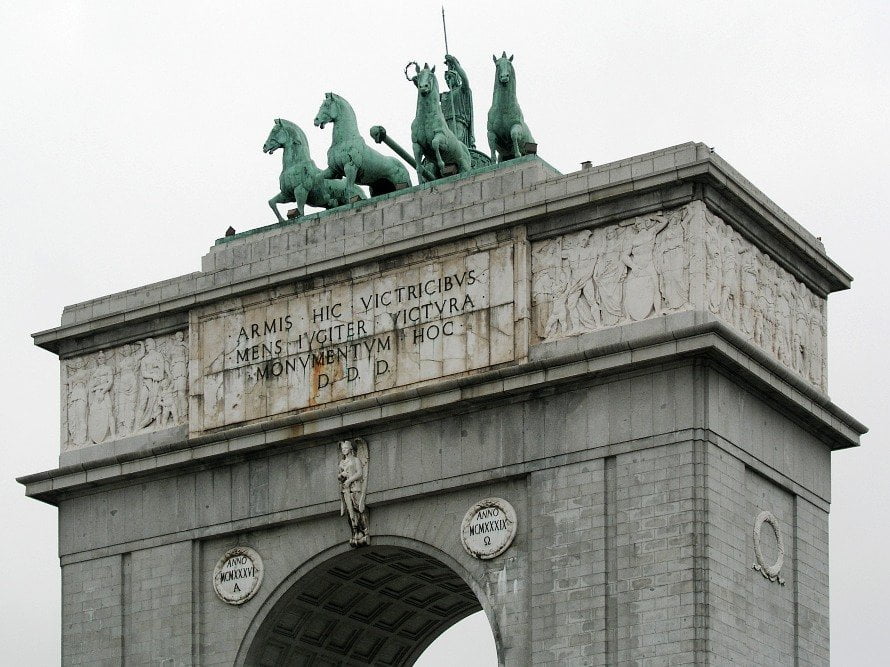 El Arco de la Victoria, memoria histórica olvidada 3