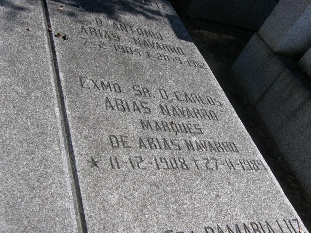 Madrid, pero a las afueras y junto a su esposa: el traslado de Franco 4