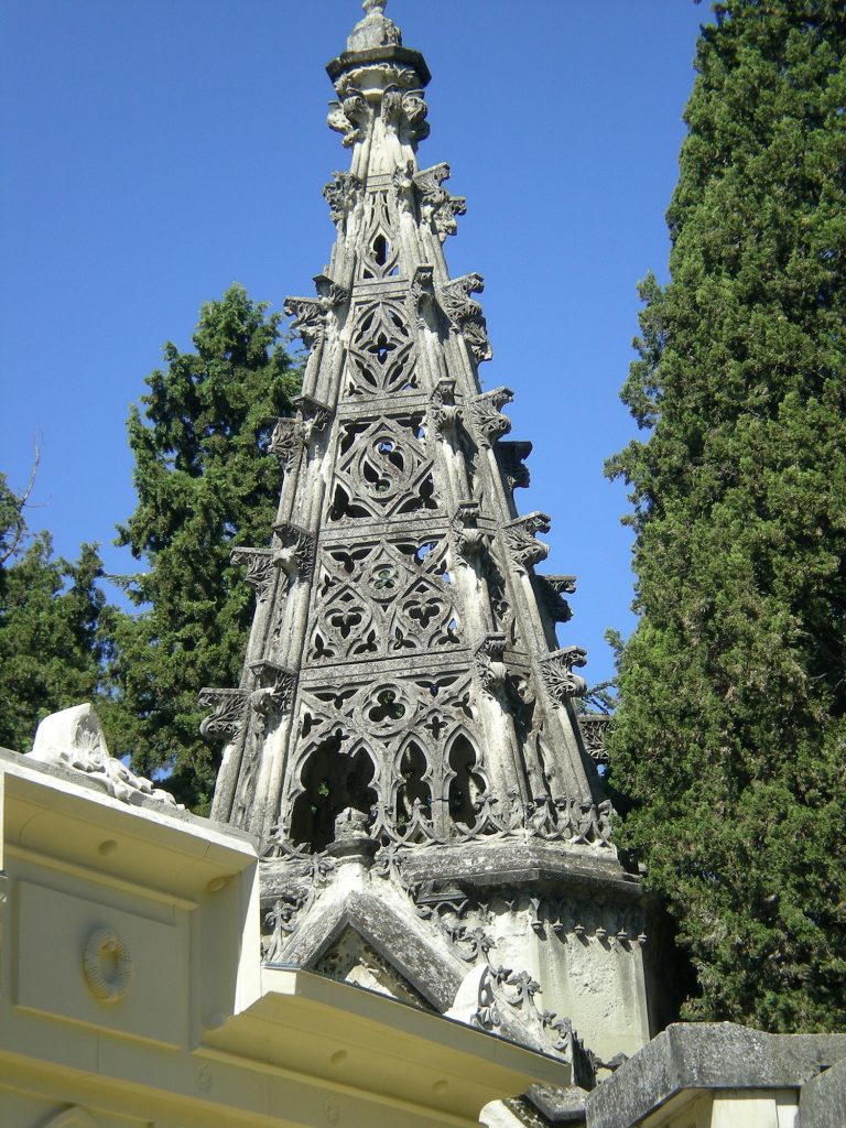 Cementerio Sacramental de San Isidro, el jardín romántico 10