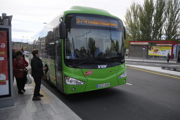 Aumento de expediciones de la línea 574 de autobuses interurbanos