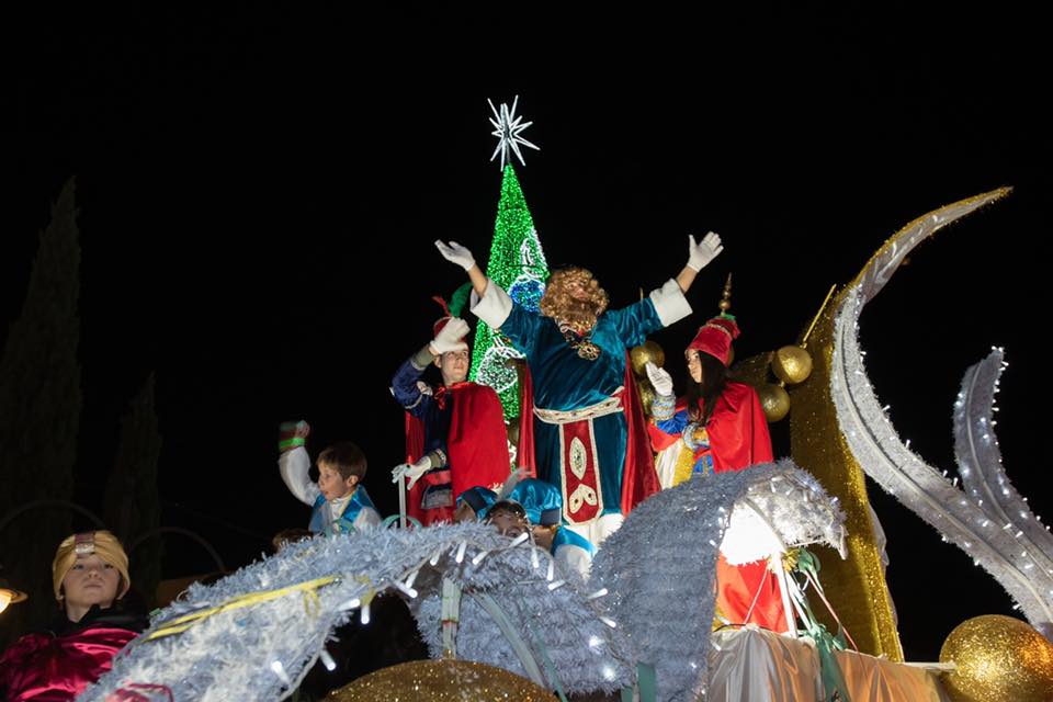 En imágenes | Así fue la Cabalgata de Reyes de Majadahonda 13