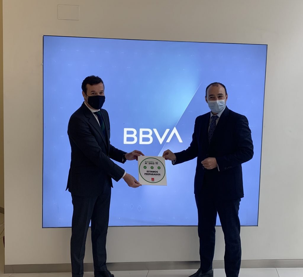 BBVA recibe el sello Garantía Madrid por sus buenas prácticas contra el COVID-19 1