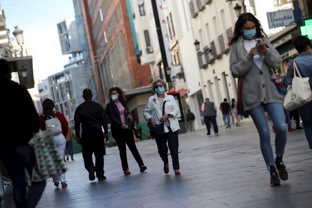 Diez días de cierre en Madrid, preludio de una Navidad contenida 9