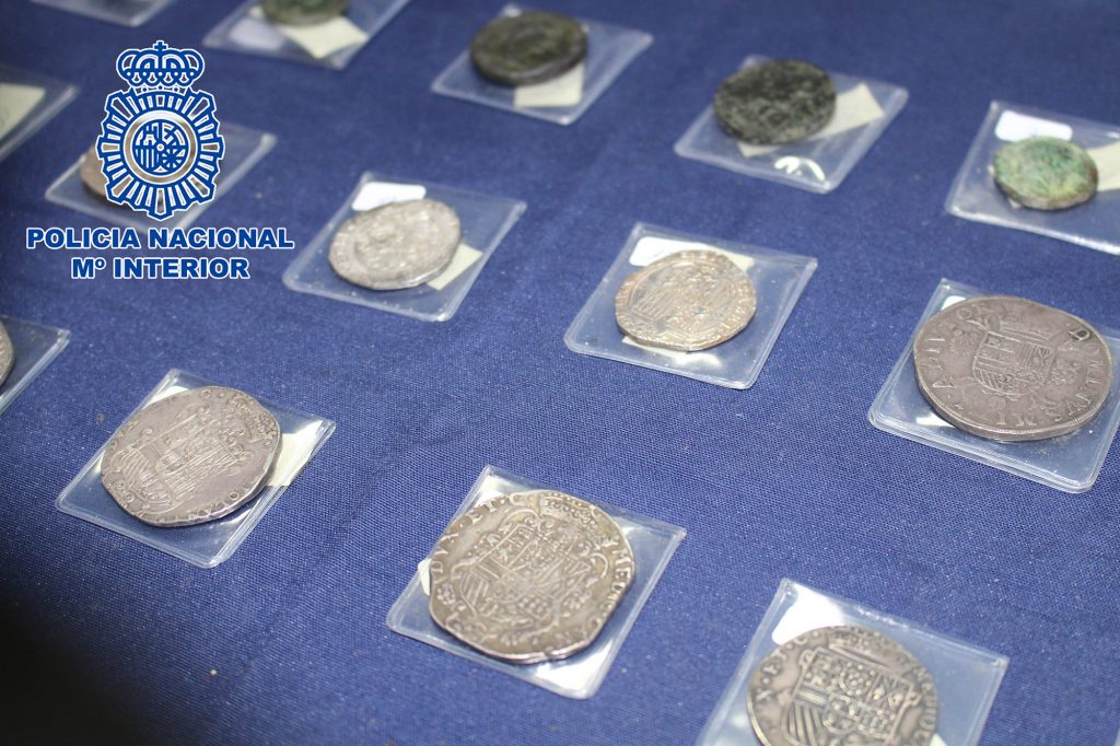 Desarticulado un grupo criminal que robaba monedas del Imperio Romano 1