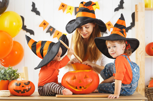 10 manualidades escalofriantes para pasar un Halloween de miedo con los más pequeños