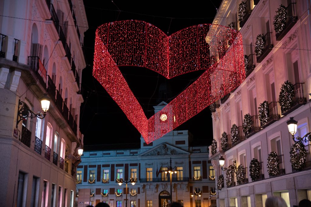 Madrid, una ciudad cubierta por la luz de Navidad 8