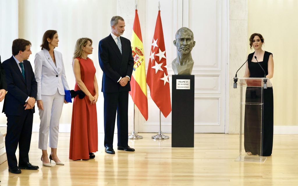Un busto de Felipe VI como homenaje madrileño a la Corona 1