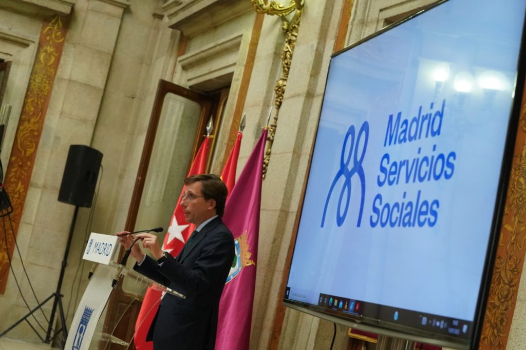 Menos burocracia y más "personas" para los nuevos servicios sociales de la capital 1