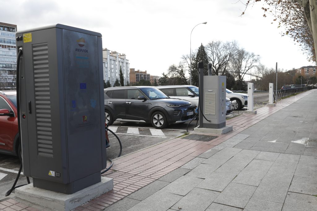 Madrid estrena la electrolinera de recarga ultrarrápida más potente de la ciudad 1