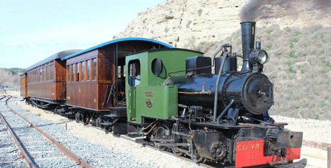 Viaje al pasado en familia con el tren antiguo de Arganda del Rey 1