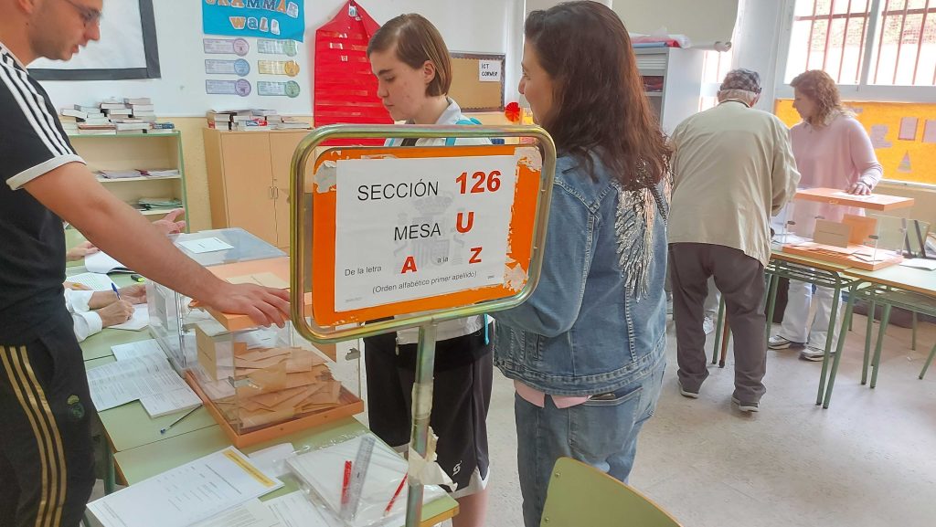 El Partido Popular arrasa y mantendrá la Comunidad y la capital con mayorías absolutas 4