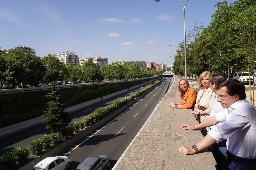 Madrid ya presume de los jardines verticales más grandes de Europa 2