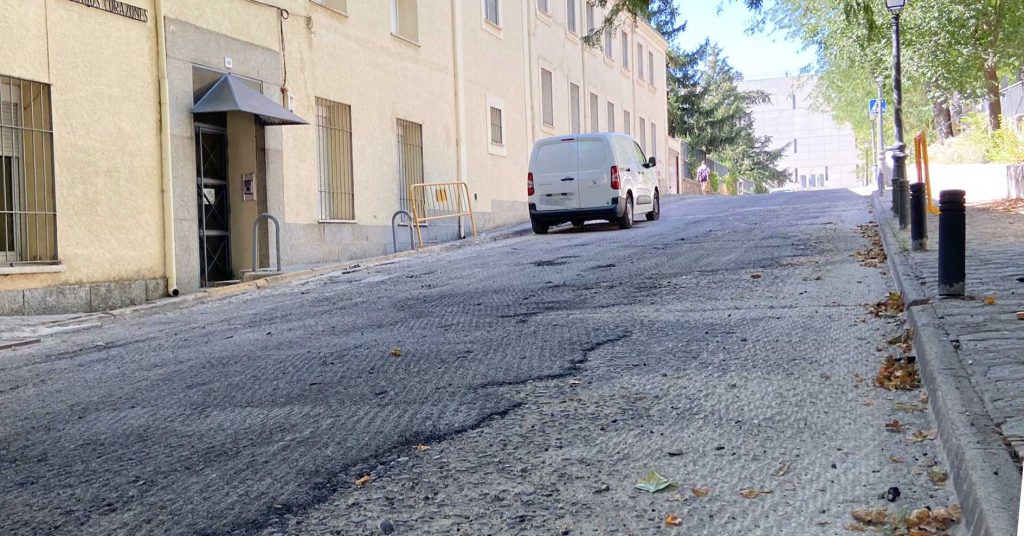 El Plan de Asfaltado renovará 34.000 m2 de pavimento de San Lorenzo de El Escorial 1
