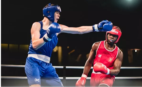 El torrejonero Efosa Wisdom logra la medalla de oro en el Campeonato de Europa de boxeo escolar en menos de 75 kilos 3