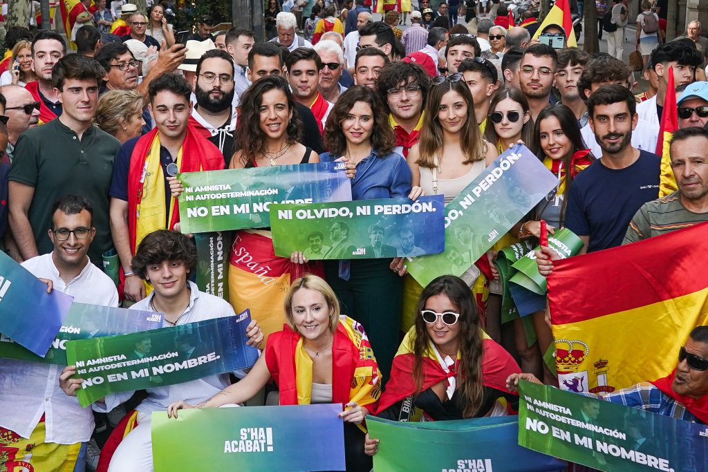 En fotos: Ayuso recuerda a Sánchez en Barcelona que "Cataluña es de todos los españoles" 1