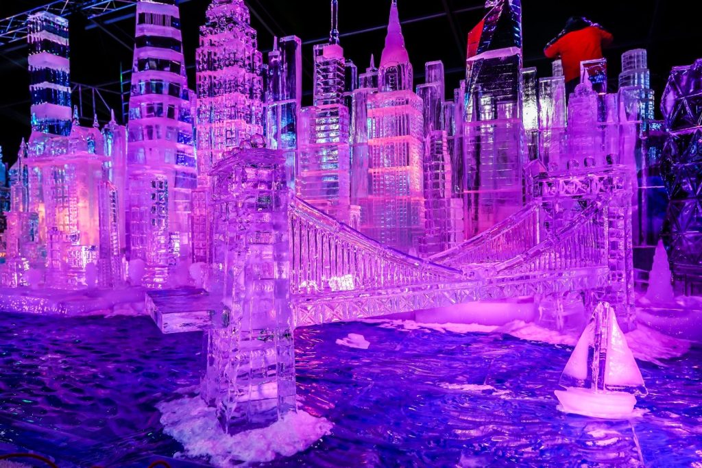 Las ciudades del mundo convertidas en hielo en el parque Mágicas Navidades de Torrejón 4