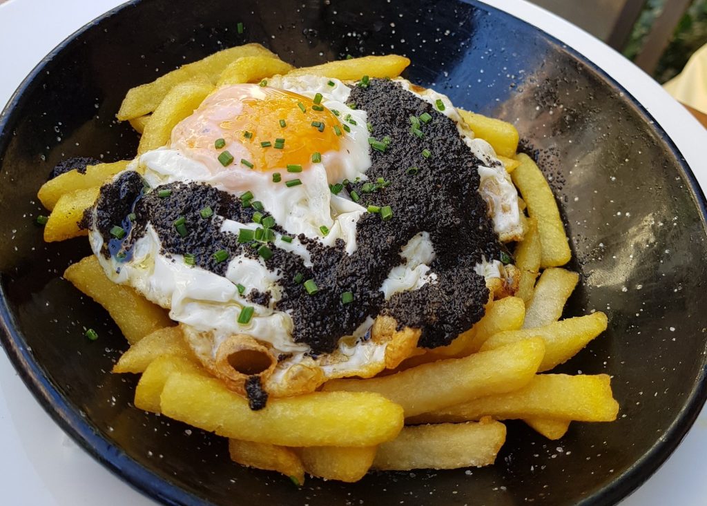 De Saddle a La Tasquita de Enfrente: los restaurantes de Madrid donde encontrarás los mejores platos con la codiciada trufa negra 10
