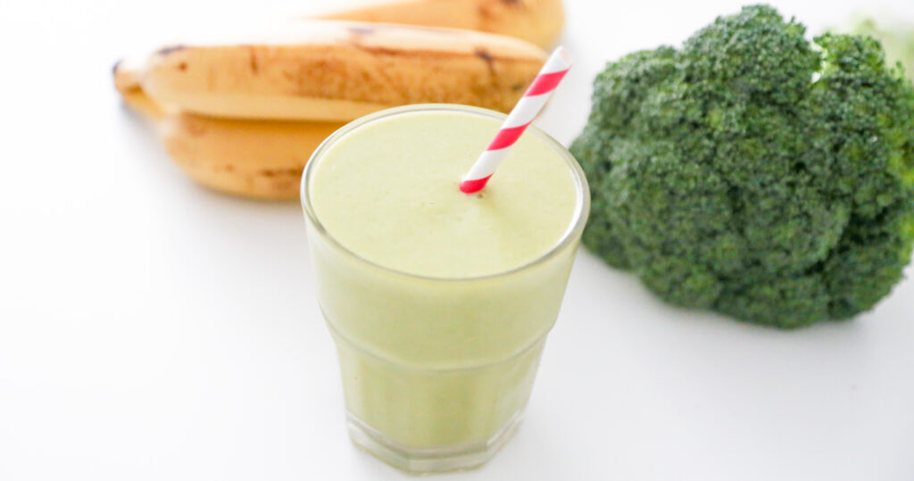 Haz que tus hijos ganen la batalla de las verduras con un smoothie 3